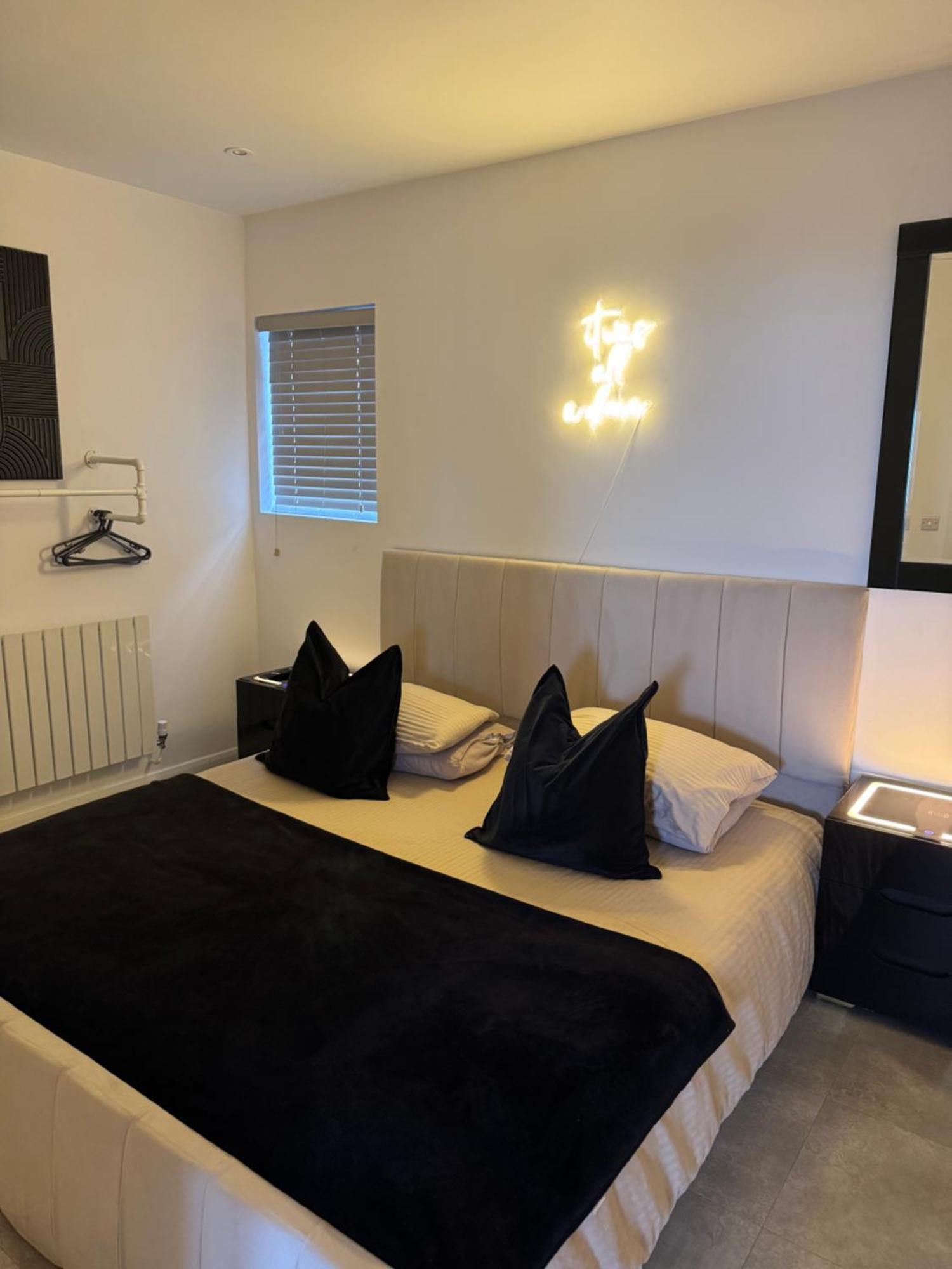 Terfyn Hall Aquarium Apartment 1 برستاتين المظهر الخارجي الصورة